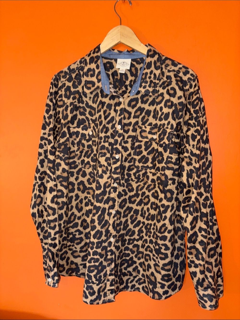 St. John's Bay Leopard Print Button-Down Shirt in Tan/Black 100% Cotton Size XL